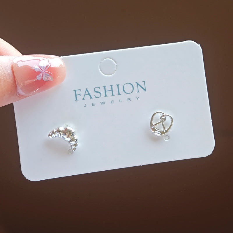 Women's Creative Simple Pearl Vintage Ornament Earrings