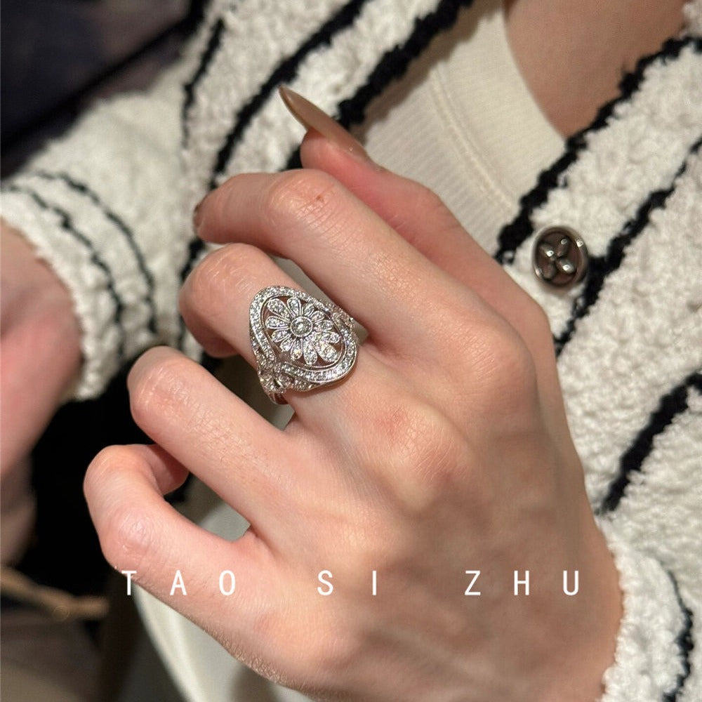 Ancient Micro Inlaid Zircon Flower High Sense Light Luxury Minority Ring