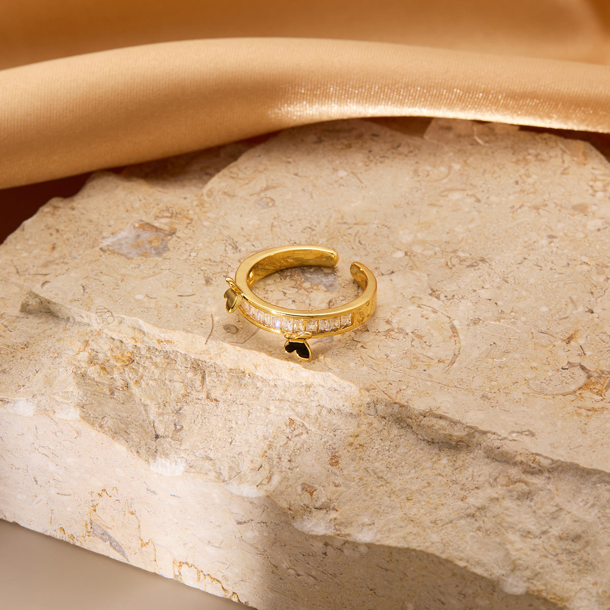 High-grade Niche Real Gold Plated Copper Little Finger Rings