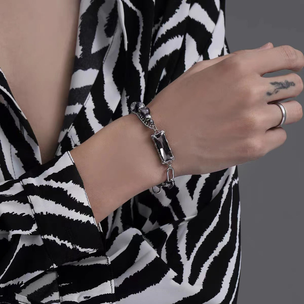 Women's & Men's Snake-shaped Neutral Obsidian Hip Hop Retro Cuban Couple Accessories Bracelets
