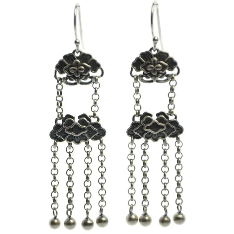 Women's White Gold Color Simple Versatile Art Ethnic Palace Style Retro Earrings