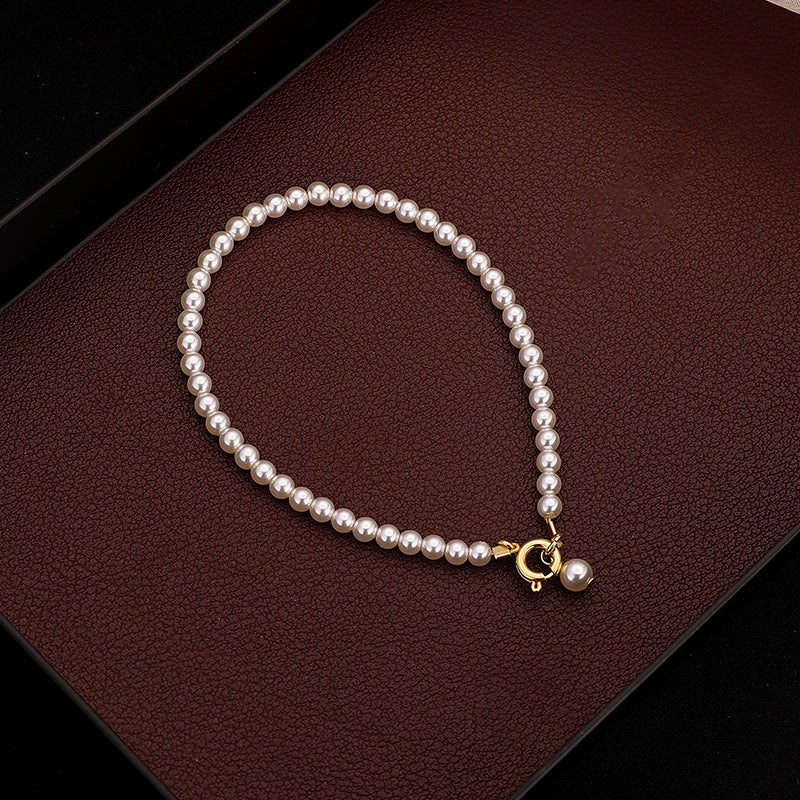 Women's Shell Pearls Fashionable Exquisite Light Luxury Girlfriends Bracelets