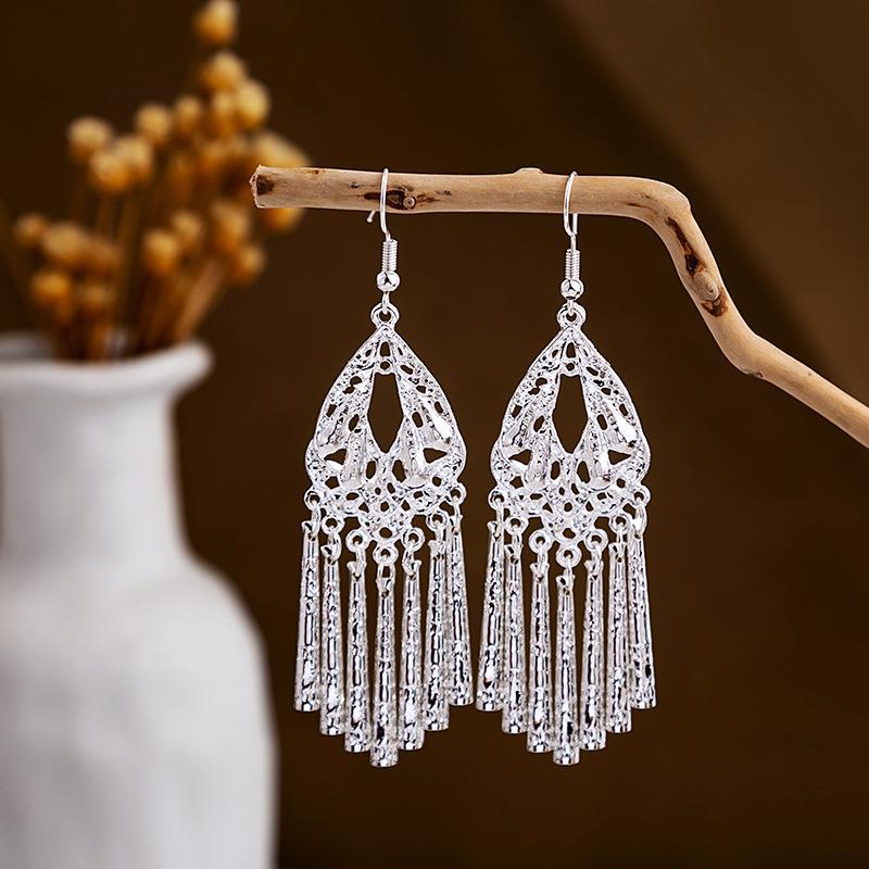 Hollowed Fashion Exotic Retro Artistic Classical Earrings