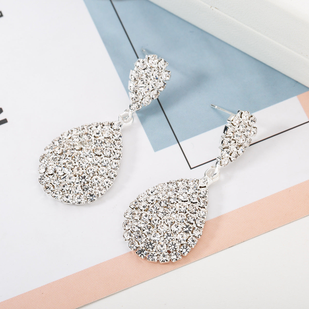 Diamond Claw Chain Water Drop Ear Fashion Earrings
