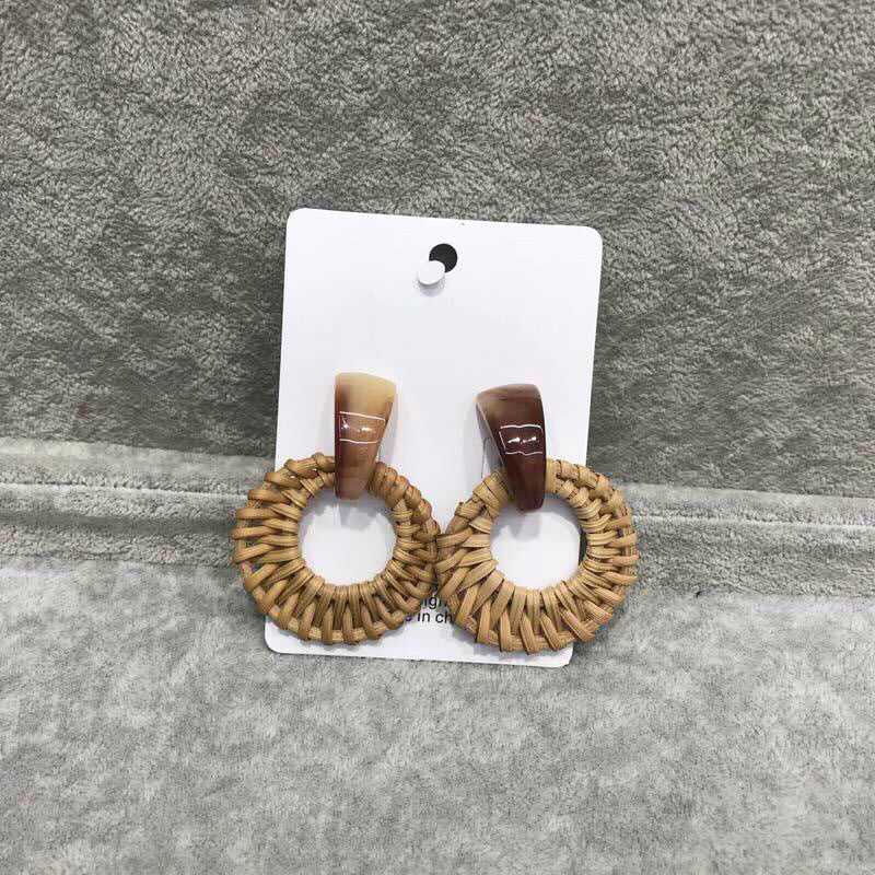 Pretty Resin Bamboo Rattan Straw Vintage Earrings
