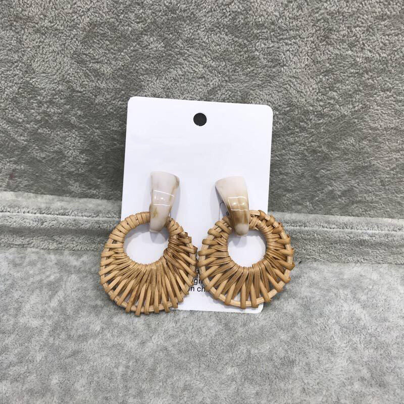 Pretty Resin Bamboo Rattan Straw Vintage Earrings