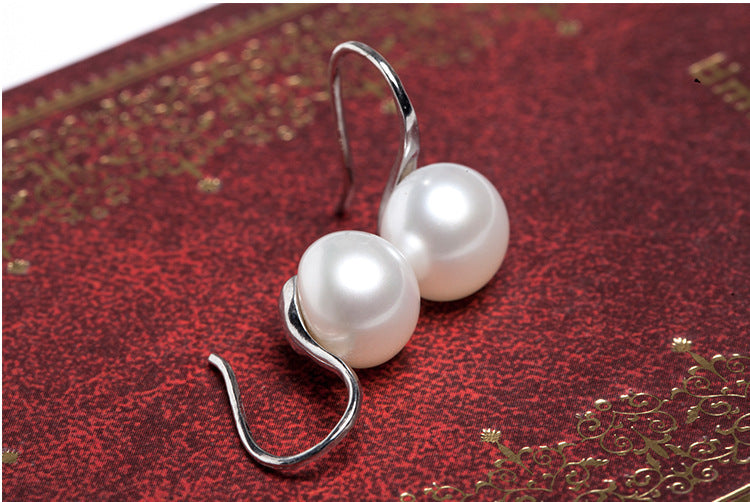 Fresh Simple Style Micro Inlaid Pearls Artificial Pearl Fashion Ladies Stud Earrings
