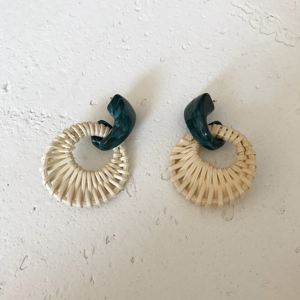 Pretty Resin Bamboo Rattan Straw Vintage Earrings
