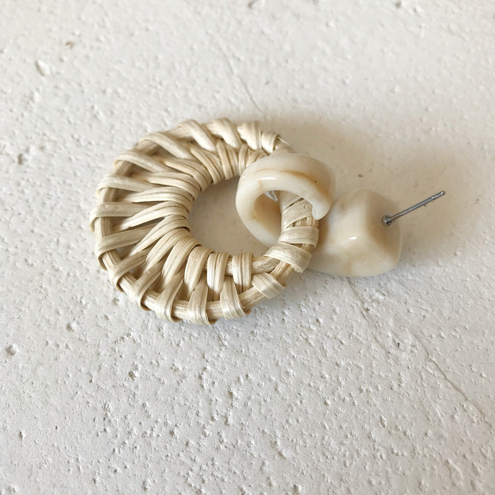 Pretty Resin Bamboo Rattan Straw Vintage Earrings