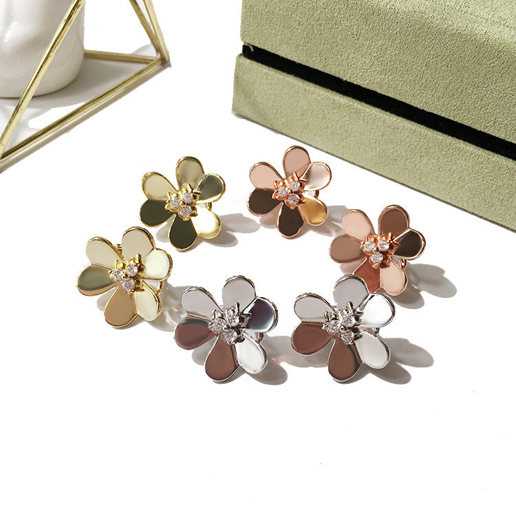 Women's Flower Ear Clip Summer Three-leaf Gold Stud Earrings
