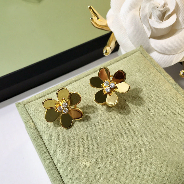 Women's Flower Ear Clip Summer Three-leaf Gold Stud Earrings