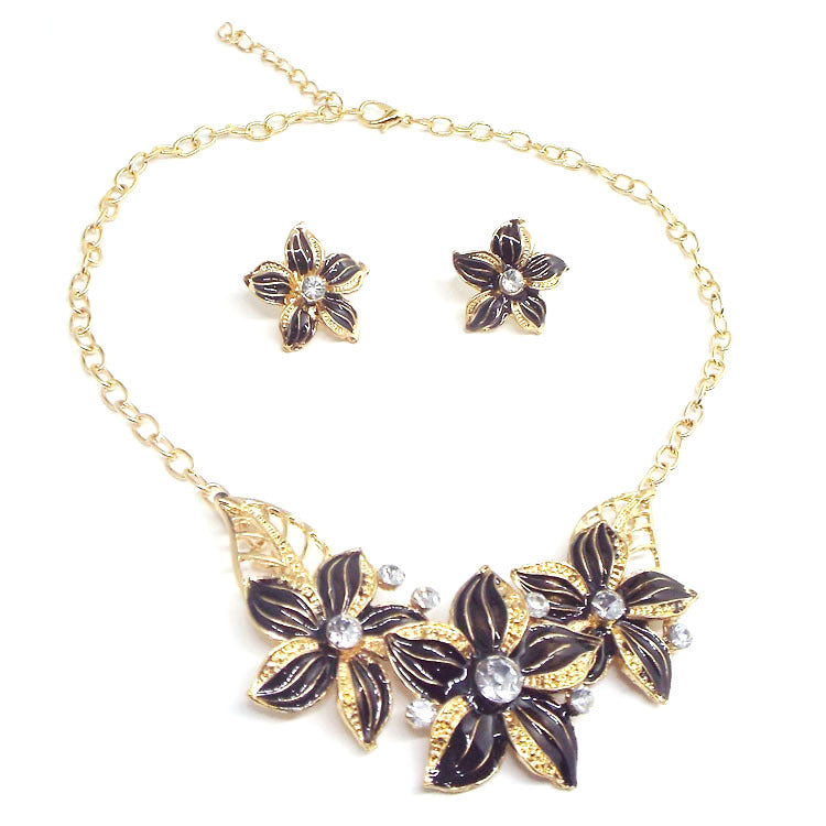 Slouchy Fashion Flower Drop Oil Diamond Necklace