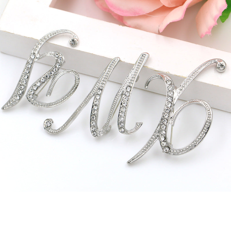 Fashion English Letter Brooch Diamond Alloy Corsage Brooches