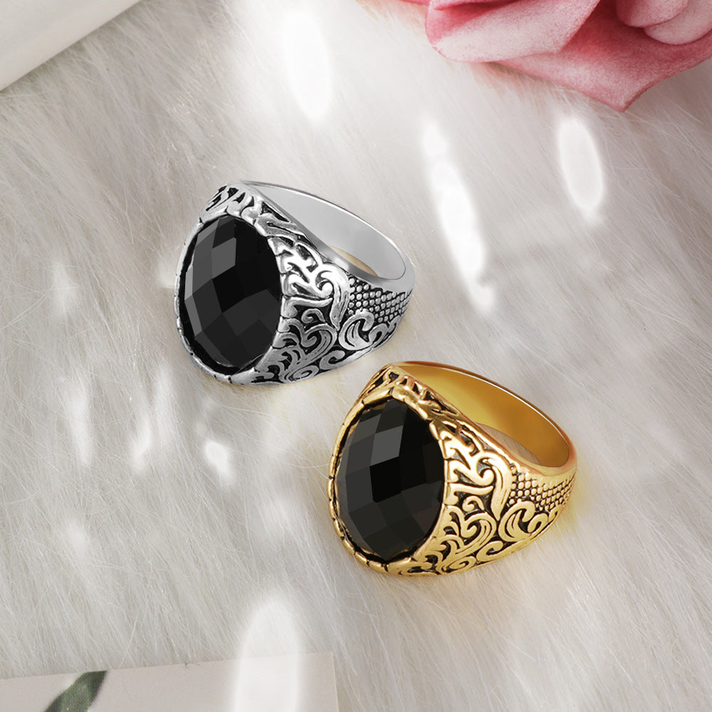 Men's Retro Big Gem Domineering Exquisite Totem Rings