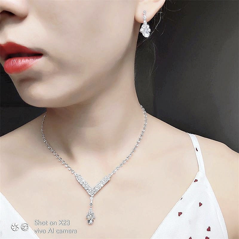 Fashion Sier Claw Chain Rhinestone Drip Love Water Drop Eardrops Jewelry Set