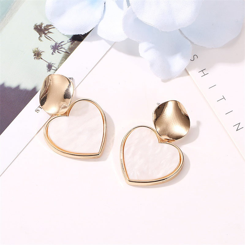 Simple Geometric Heart Shape Personality Hollow Out Wafer Metal Girly Stud Earrings