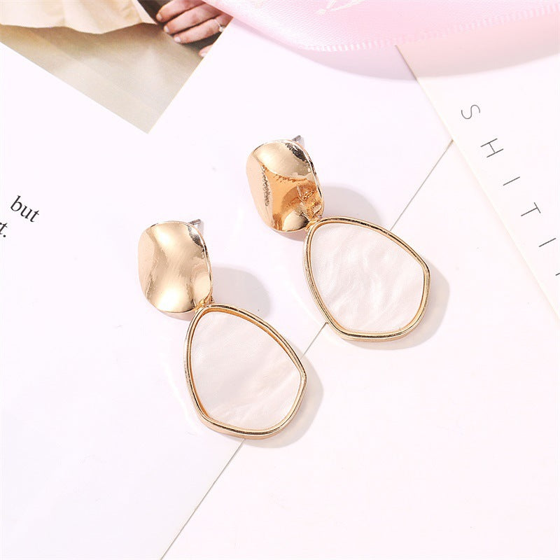Simple Geometric Heart Shape Personality Hollow Out Wafer Metal Girly Stud Earrings