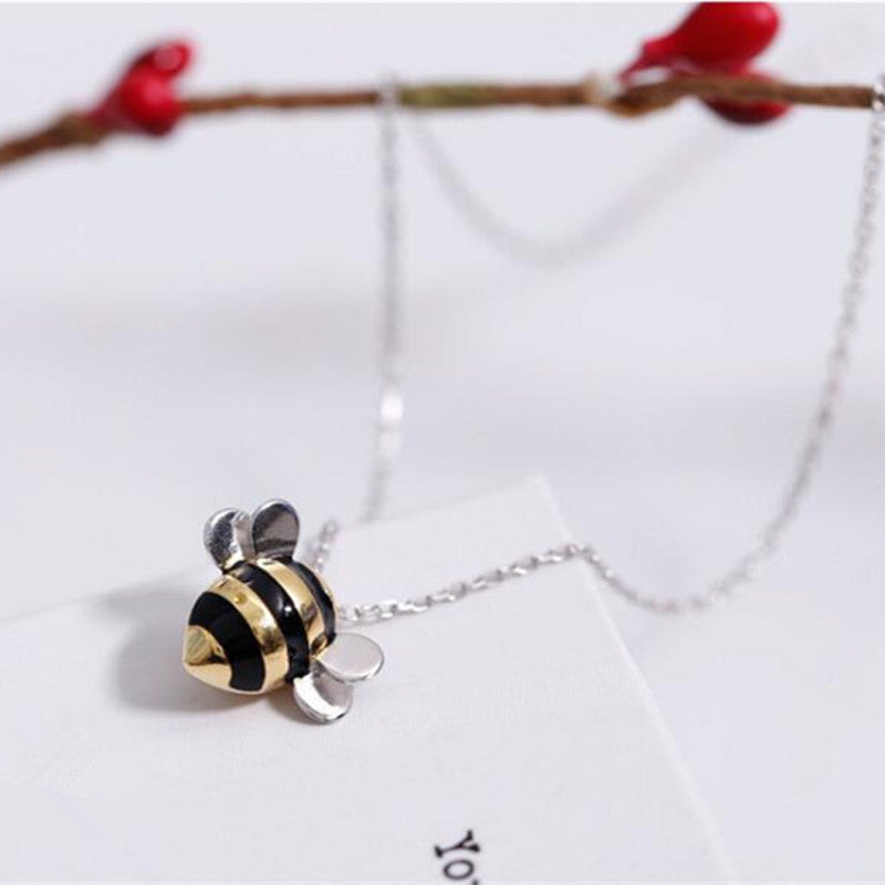 Fashion Cute Dripping Bee Two-tone Splendid Necklaces