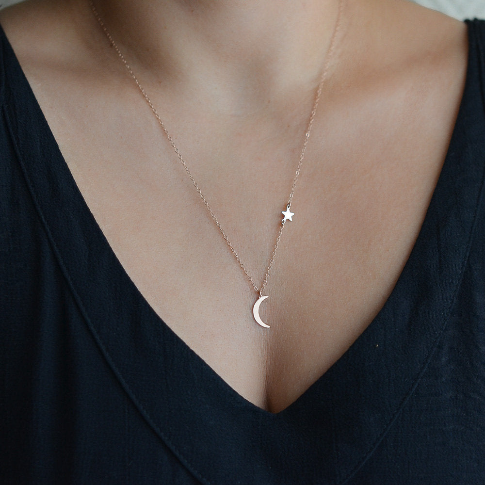 Women's Simple Moon Star Chain Short Clavicle Necklace