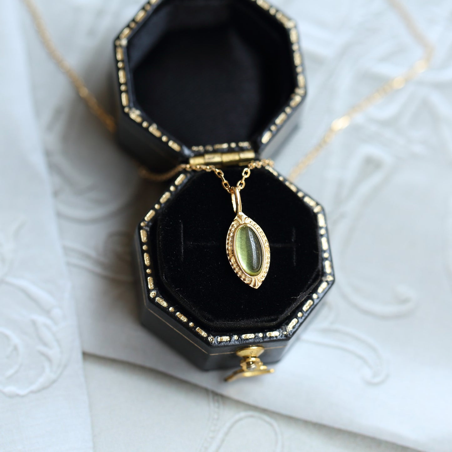 Lux Sterling Sier Green Natural Olivine Necklace