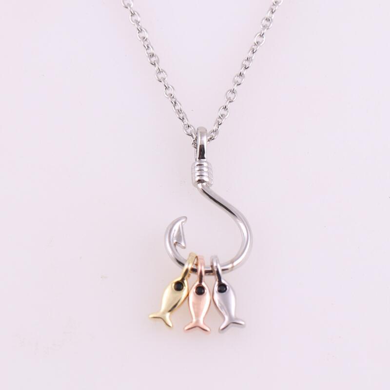 Women's Gold Three Small Fish Short Niche Bag Clavicle Necklace