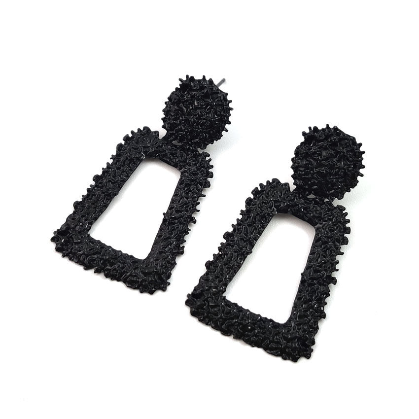 Exaggerated Metal Spray Paint Geometric Trapezoid Retro Fashion Personalized Alloy Earrings