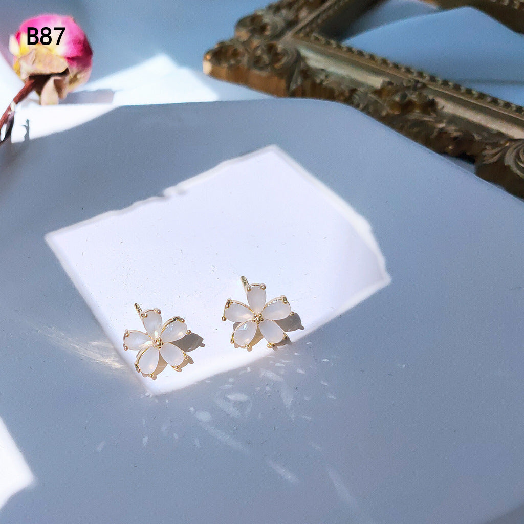 Eyes Sier-plated Needle Gold-plated Zircon Classic Style Simple Small Flower Stud Earrings