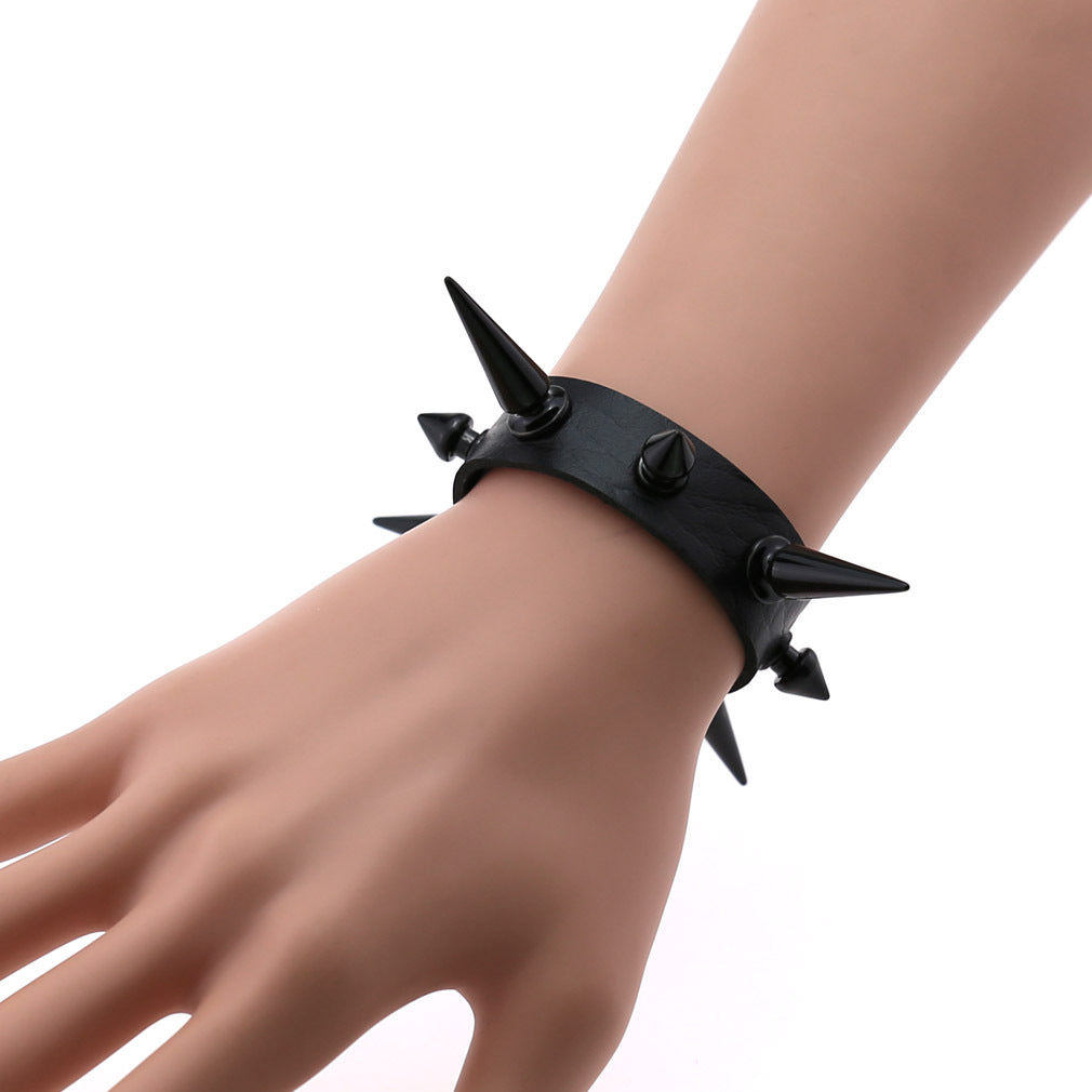 Women's & Men's Exaggerated Personalized Wristband Tapered Pointed Rivet Bracelets