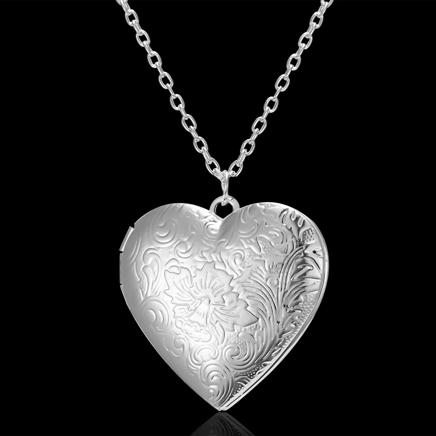 Women's Love Heart Openable Frame Box For Necklaces