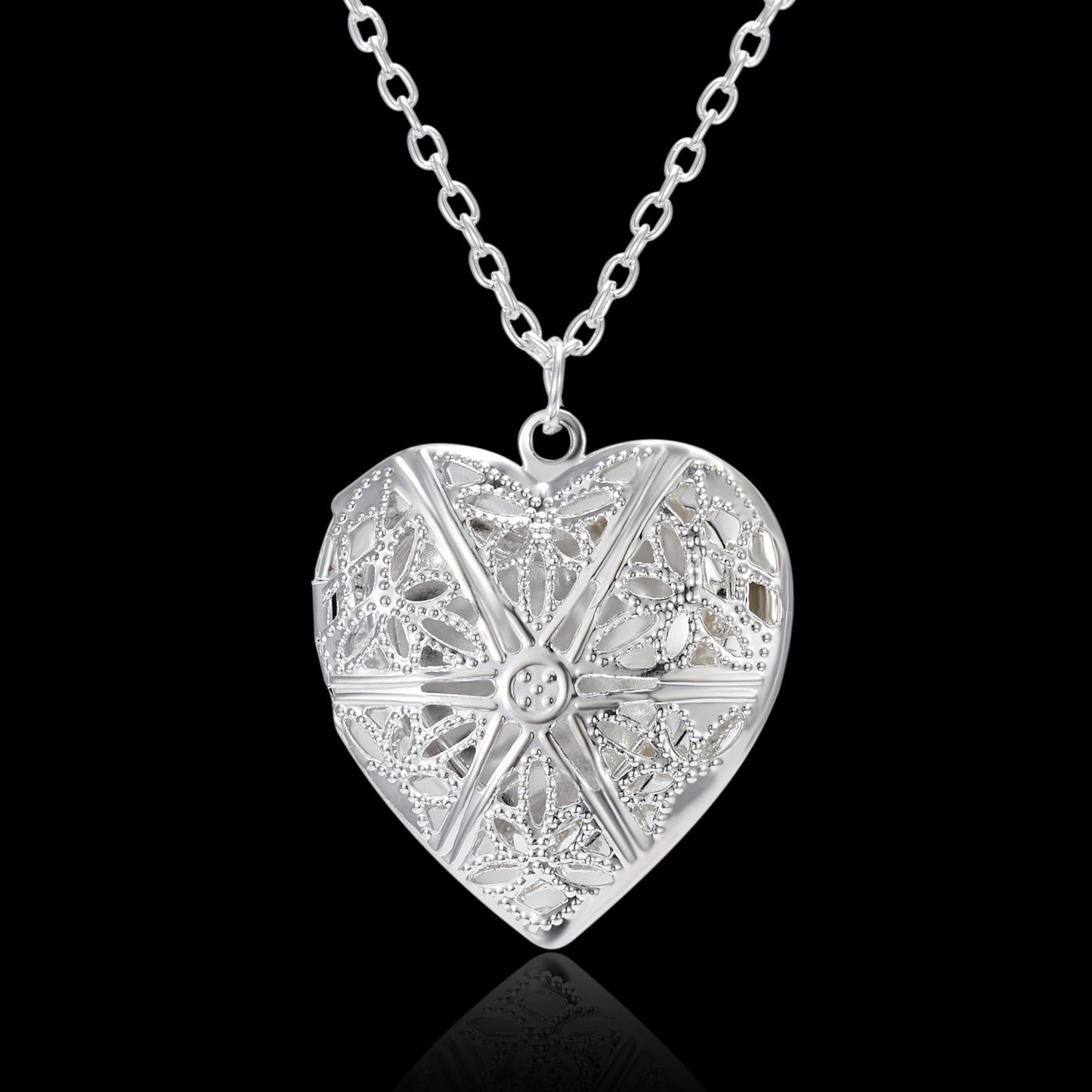 Women's Love Heart Openable Frame Box For Necklaces