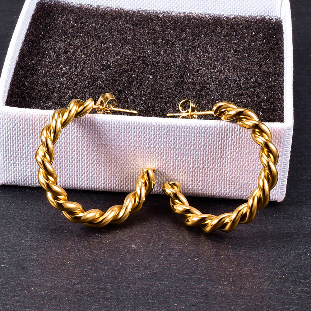 Gold-plated Twist Wave Metal Hollow Hoop Retro Rings