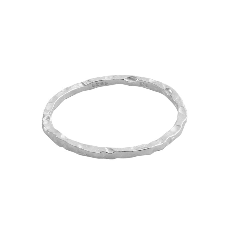 Simple Irregular Hammered Female Niche Texture Rings