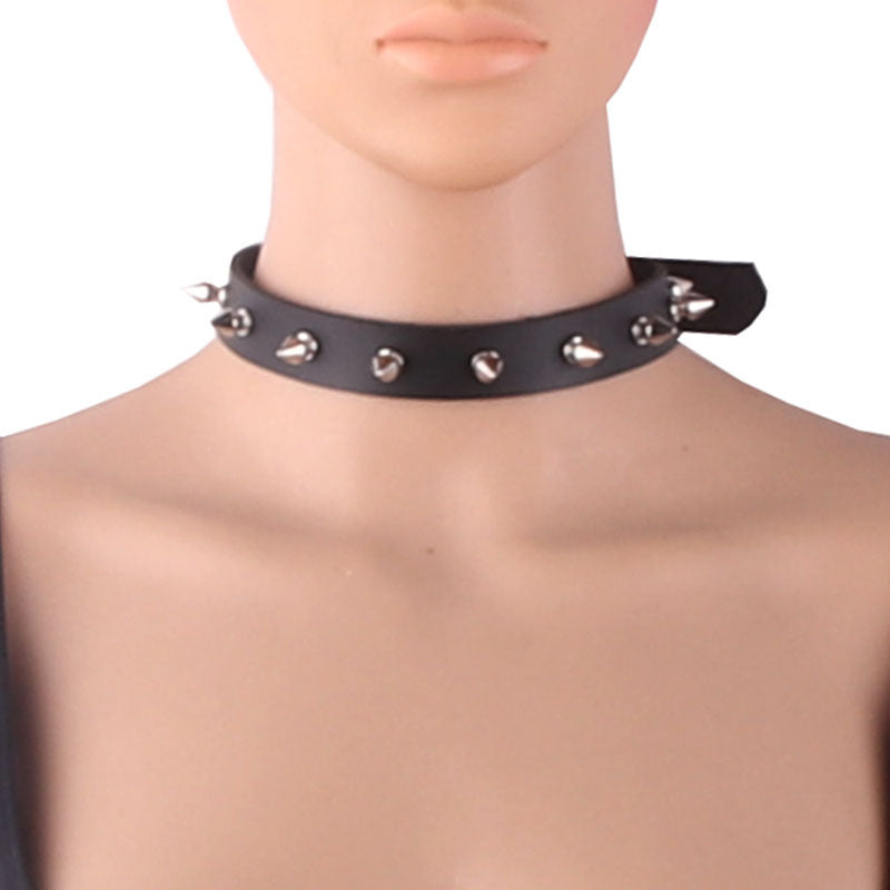 Personality Leather Punk Clavicle Chain Alloy Pointed Collar