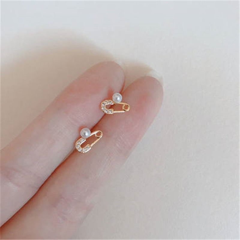 Pearl Clip Pin Personalized Temperament Style Frosty Female Earrings