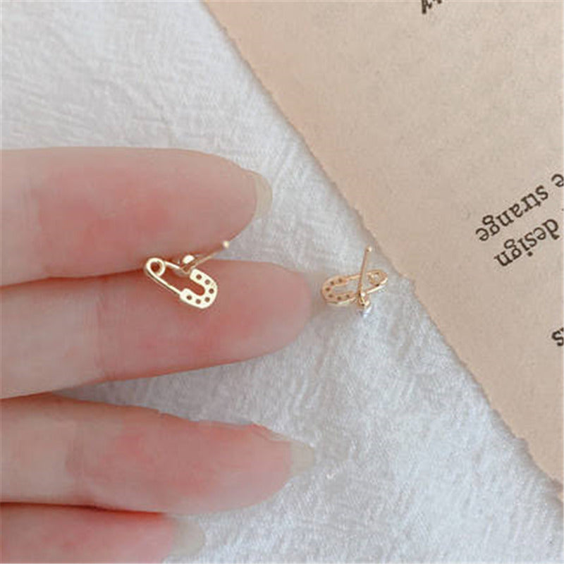 Pearl Clip Pin Personalized Temperament Style Frosty Female Earrings