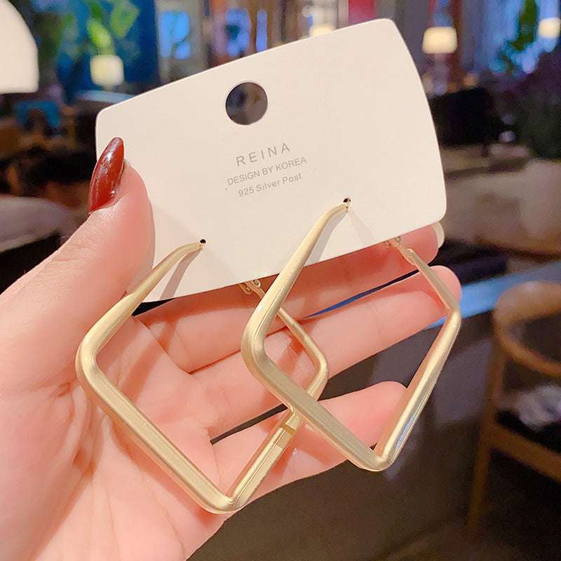 Women's Sier Needle Matte Gold For Graceful Korean Style Geometric Ear Earrings