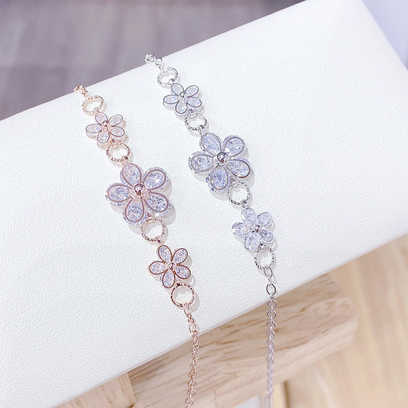 Small Fresh Diamond Flower Sweet Cutout Five Bracelets