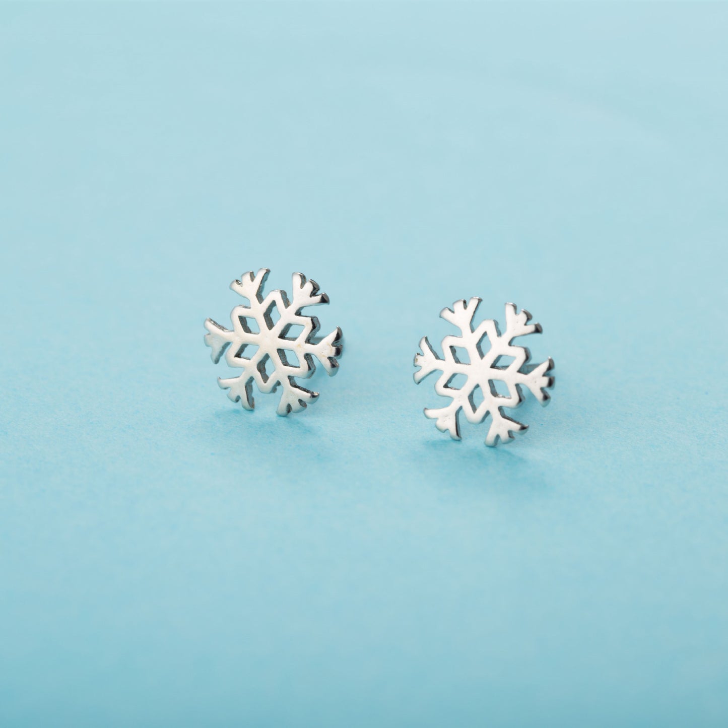 Women's Sier Needle Little Daisy Fashionable Simple Earrings