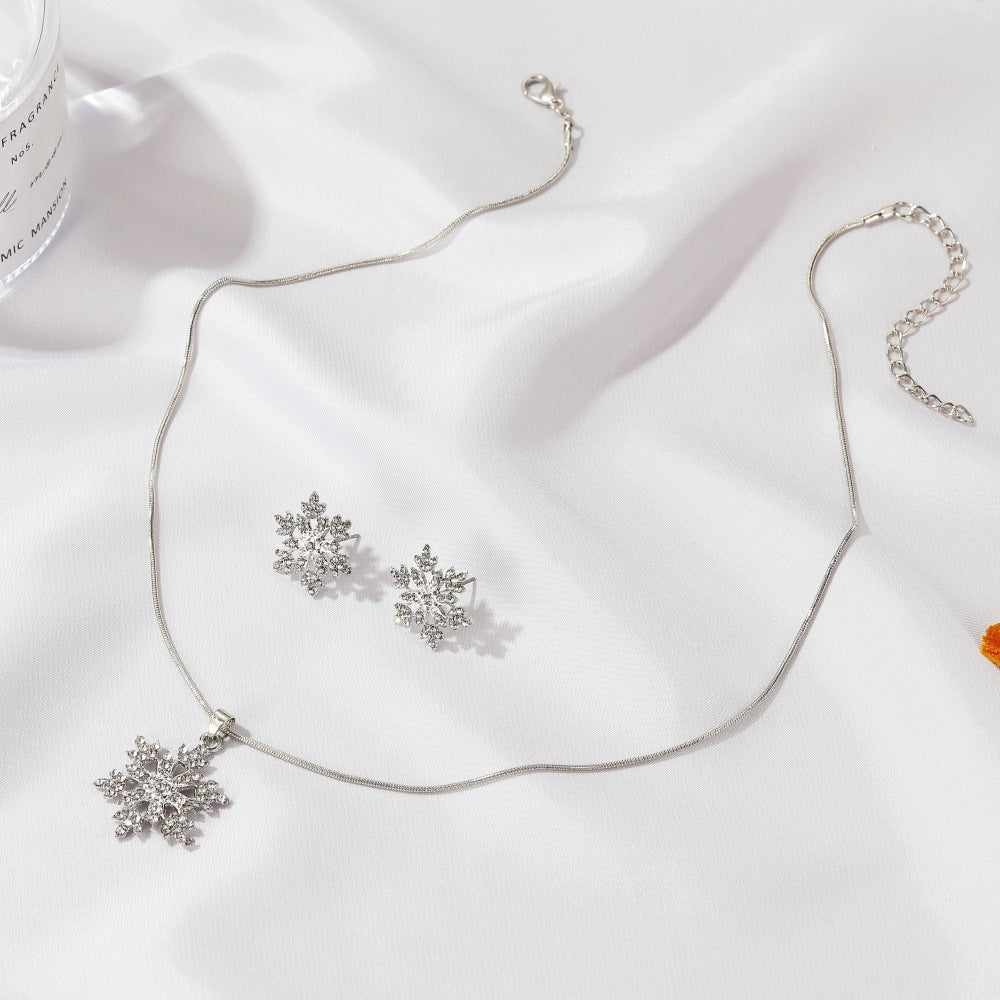 Graceful Full Diamond Alloy Snowflake Ear Valentine's Jewelry Set