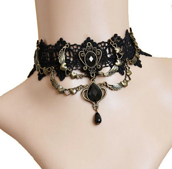 Women's Black Lace Retro Exaggerated Love Heart Necklaces