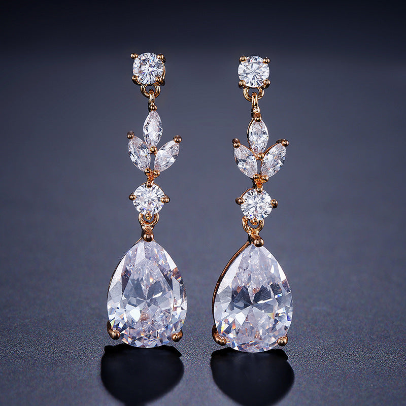 Women's Fashion Exquisite Water Drop Zircon Classic Temperament Bride Stud Earrings