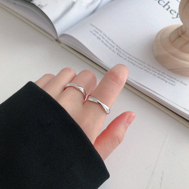 Women's Mini Irregular Wave Pattern Gold Jewelry Rings
