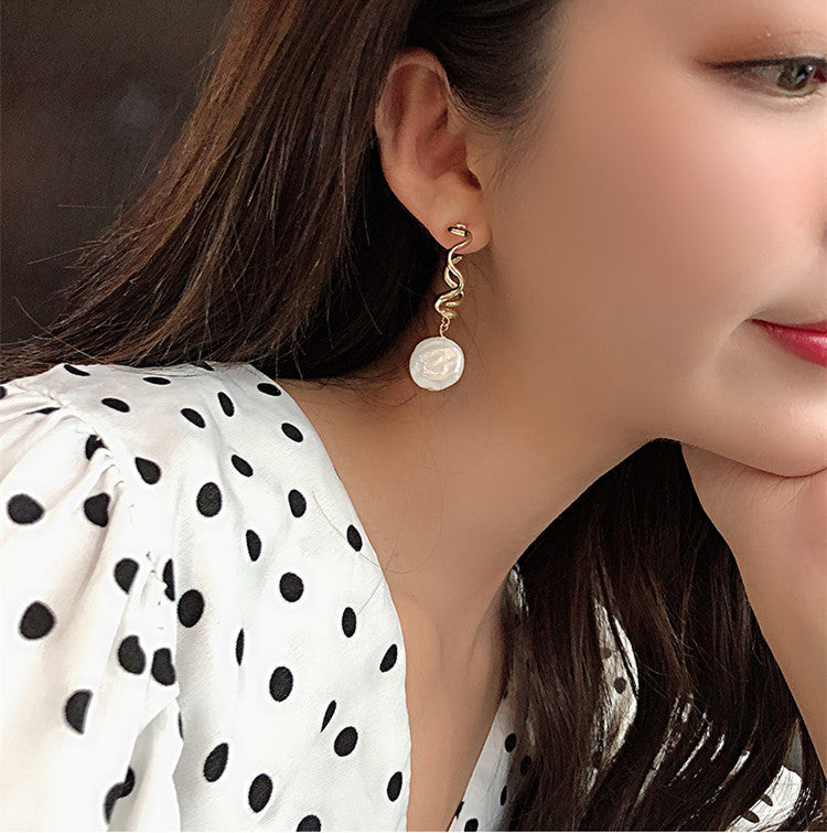 Sier Needle Elegance Retro Pearl Irregular Metal Wave Piece Fashion Rings