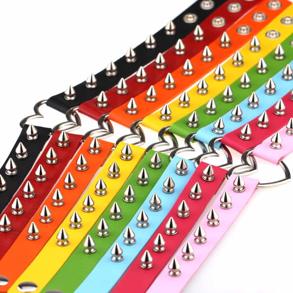 Women's Soft Spike Rivet Leather Peach Heart-shaped Neck Band Necklaces