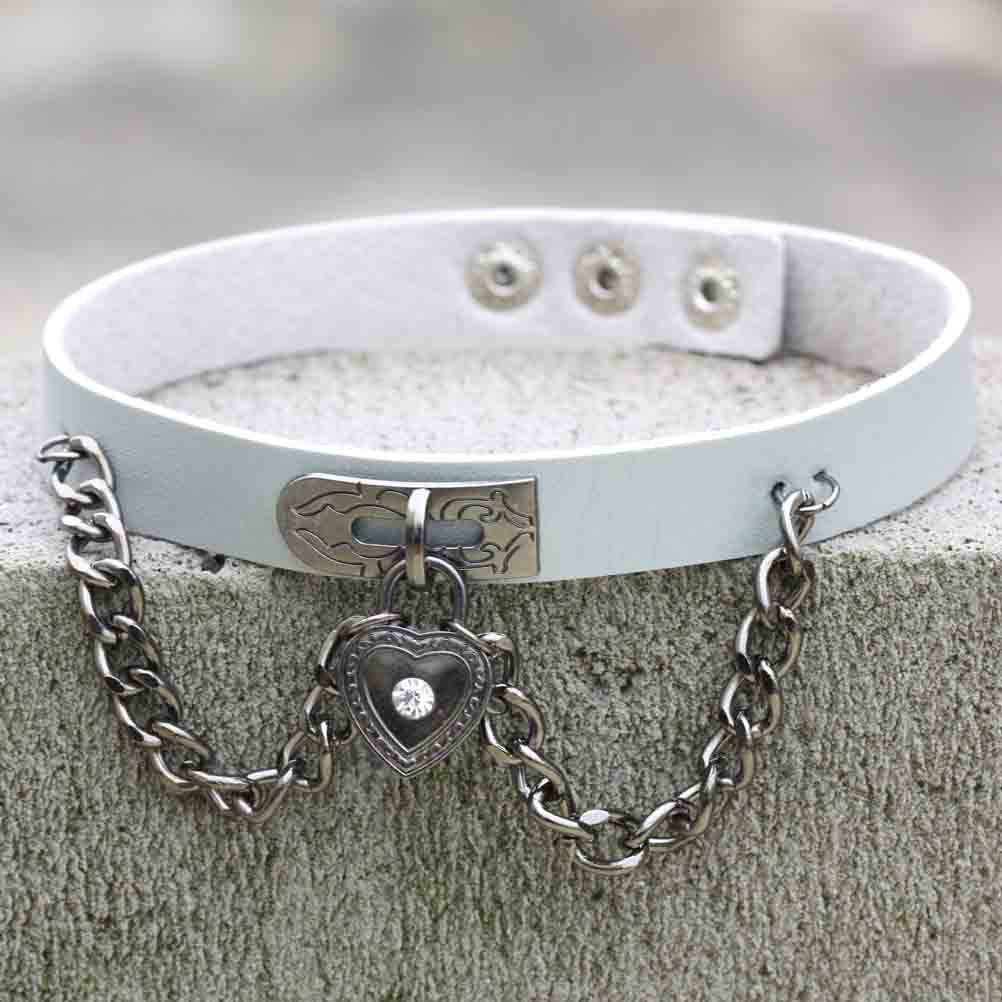 Boy's Best Friend Fang Wang Punk Style Heart-shaped Lock Leather Collar