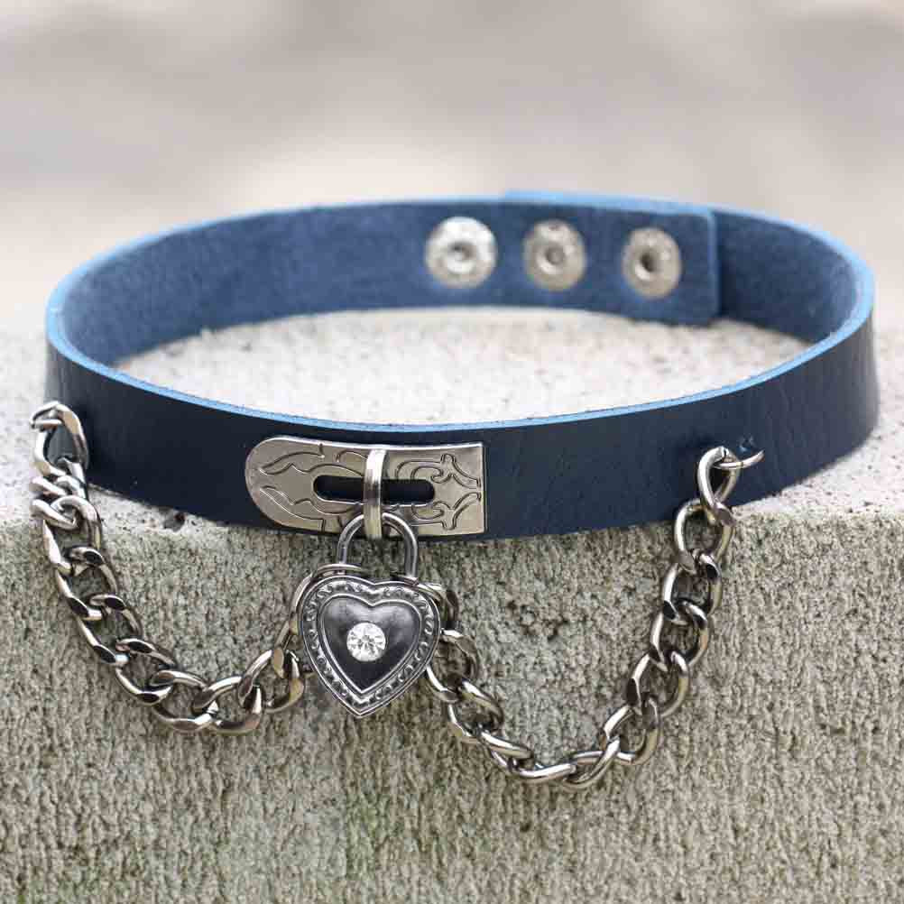 Boy's Best Friend Fang Wang Punk Style Heart-shaped Lock Leather Collar