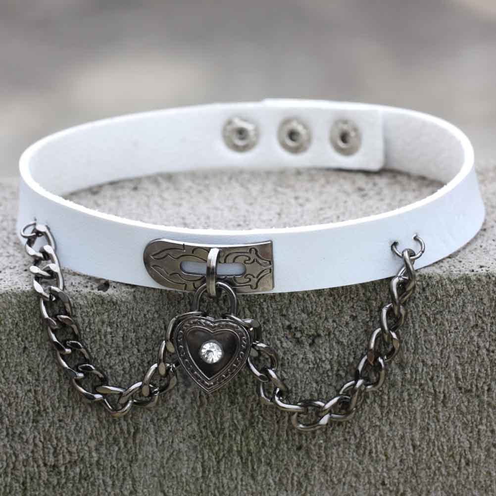 Boy's Best Friend Fang Wang Punk Style Heart-shaped Lock Leather Collar
