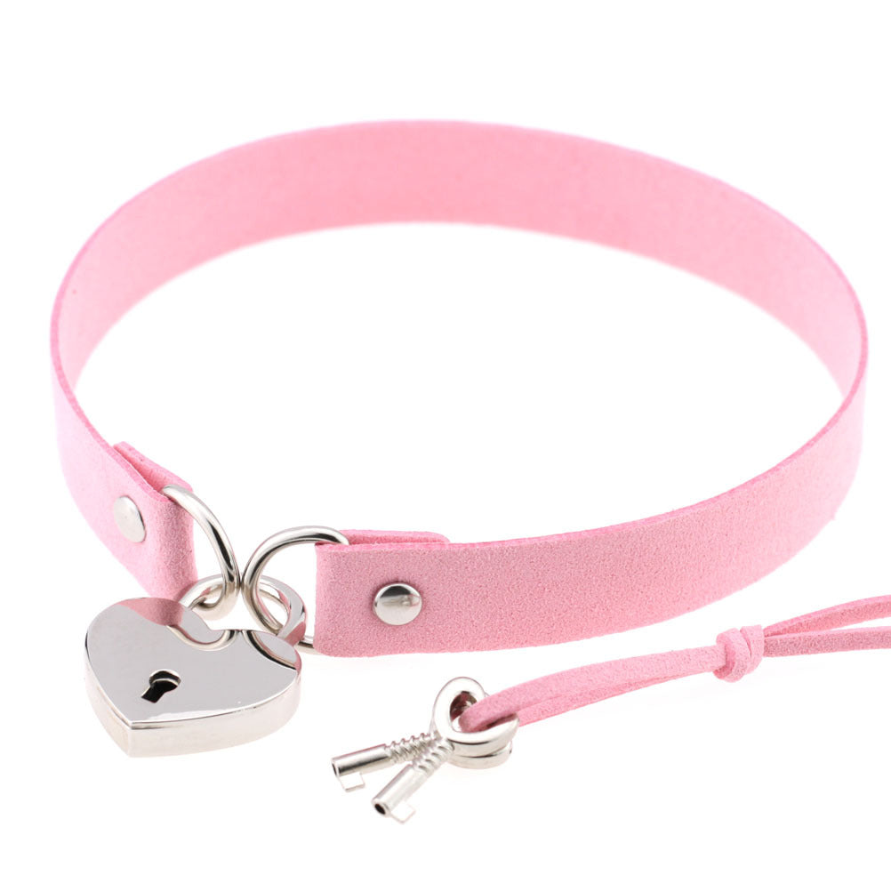 Simple Punk Sexy Bound Peach Heart Collar