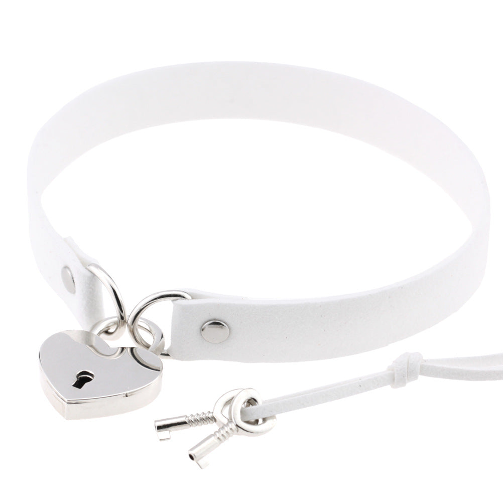 Simple Punk Sexy Bound Peach Heart Collar