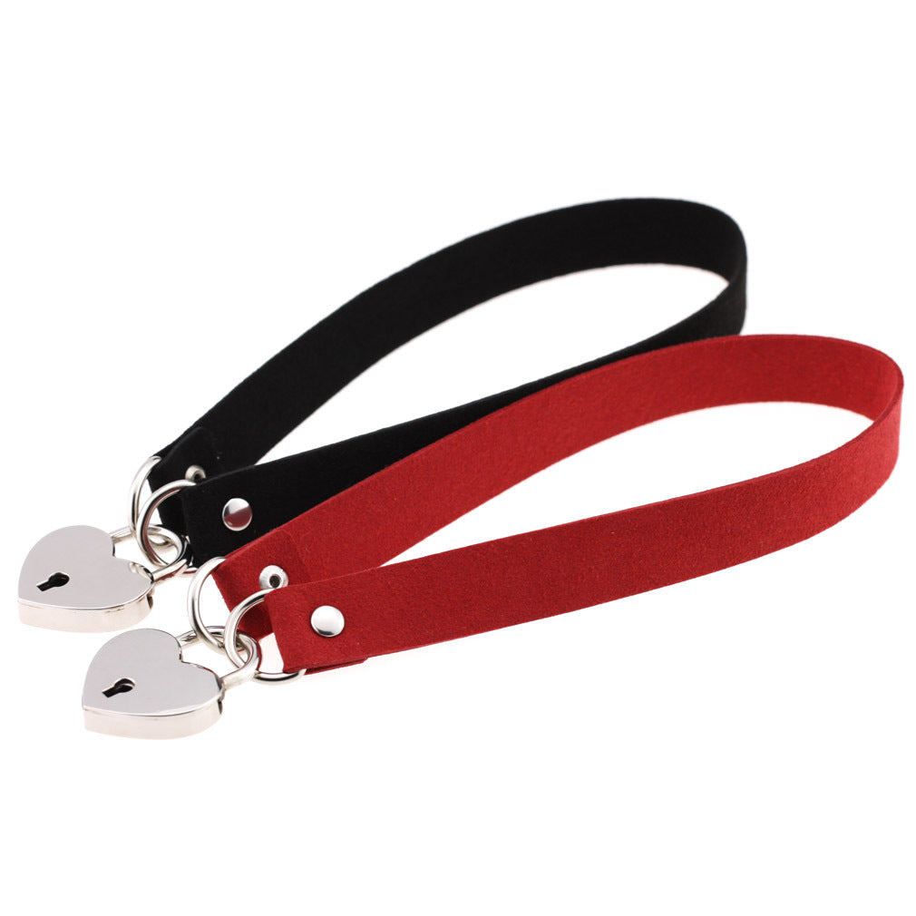 Simple Punk Sexy Bound Peach Heart Collar